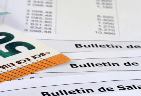 Comment vérifier s’il y a problème sur la fiche de paie ?